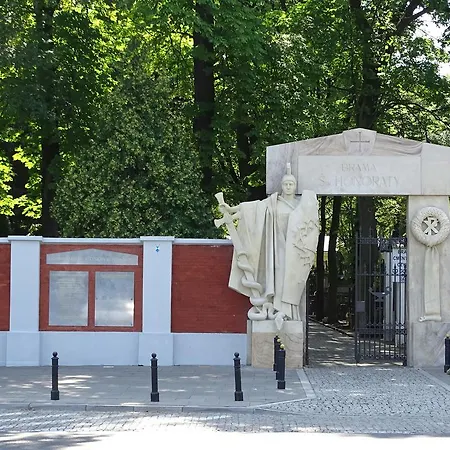 Piaskowa 6, Obszerny, 98m2, Z 2 Syp Dla Rodzin Do 8s By Visitwarsaw Warschau